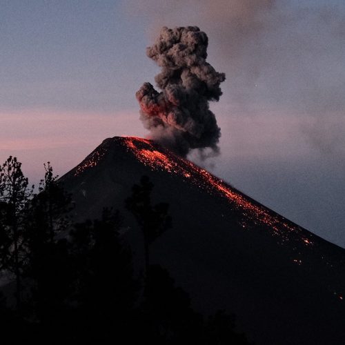 🌋 Acatenango Volcano Assault Hike