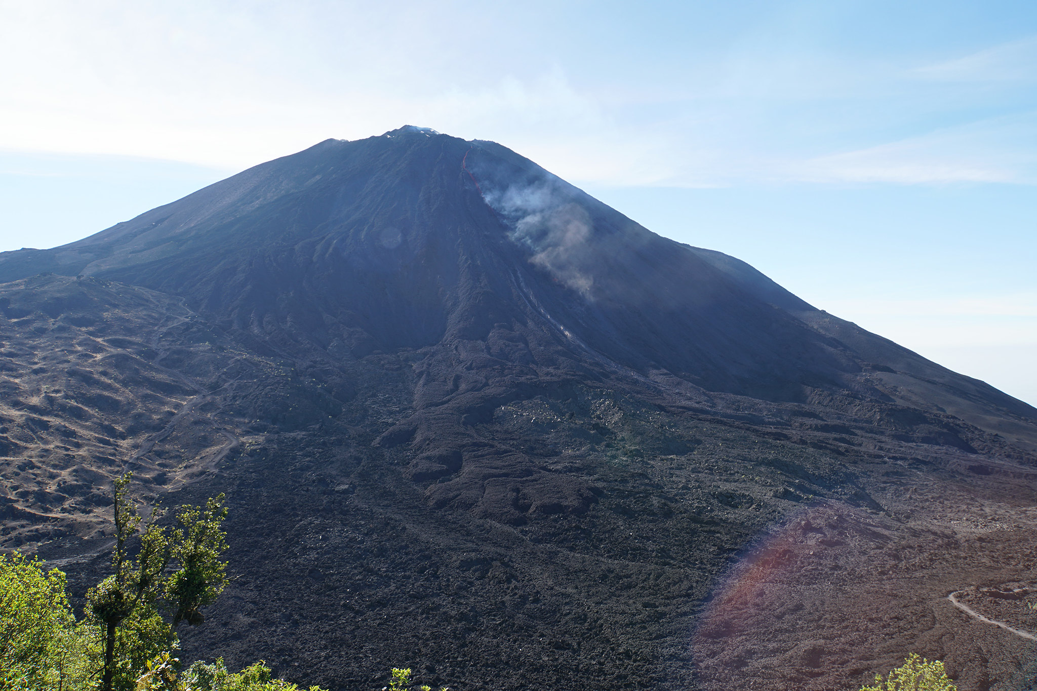 🌋 Collective Pacaya Volcano Hiking Tour - Image 33