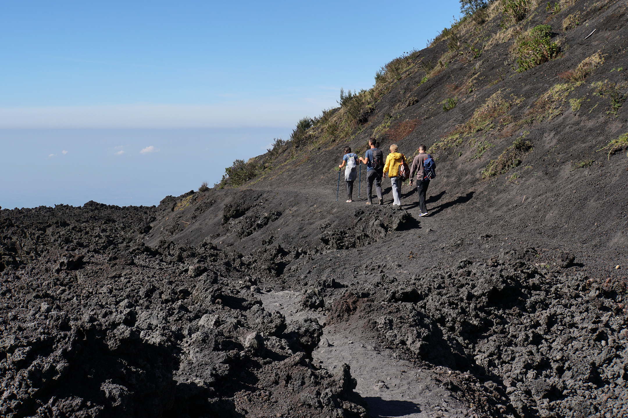 🌋 Collective Pacaya Volcano Hiking Tour - Image 32