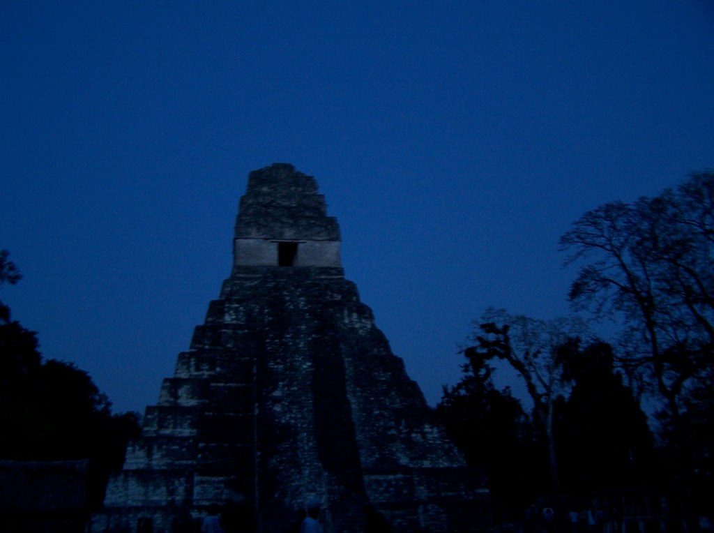 ๐๏ธ Tikal Overnight Bus Tour - Image 4