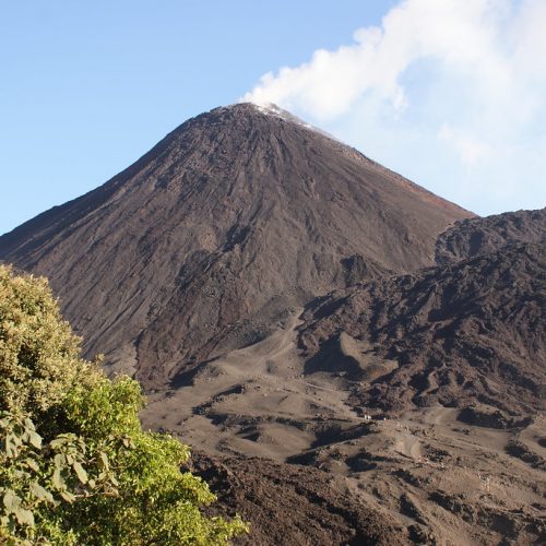 🌋 VIP Pacaya Volcano Hiking Tour