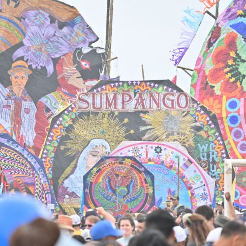 🪁 Giant Kites Festival Tour from Guatemala City – Shared
